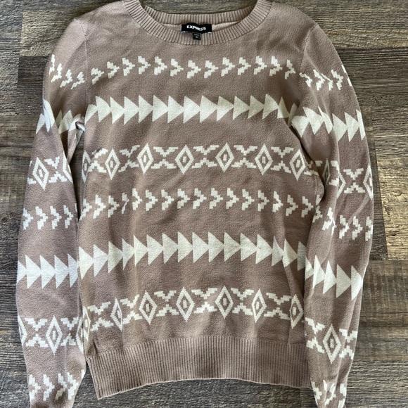 Express Sweaters - Express sweater, cute and comfortable!